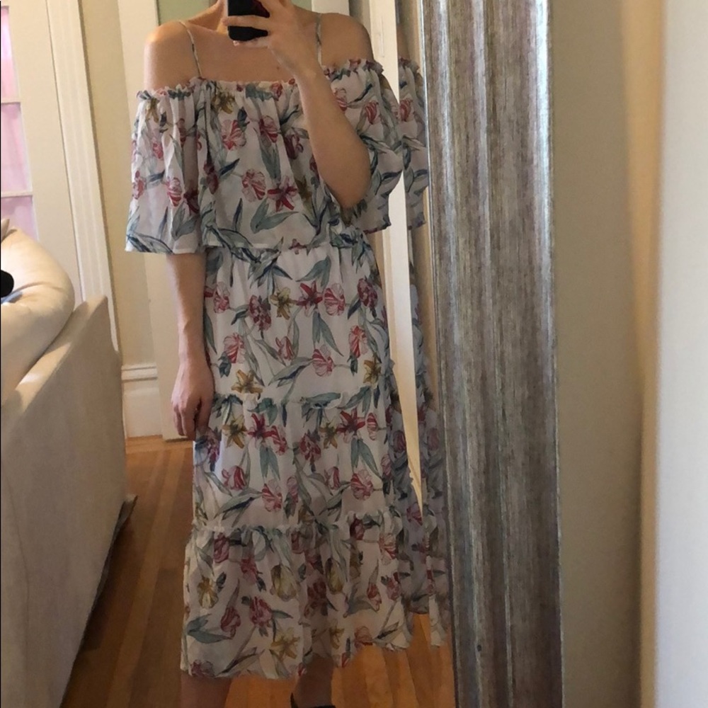 NWT Romeo and Juliet couture floral midi dress